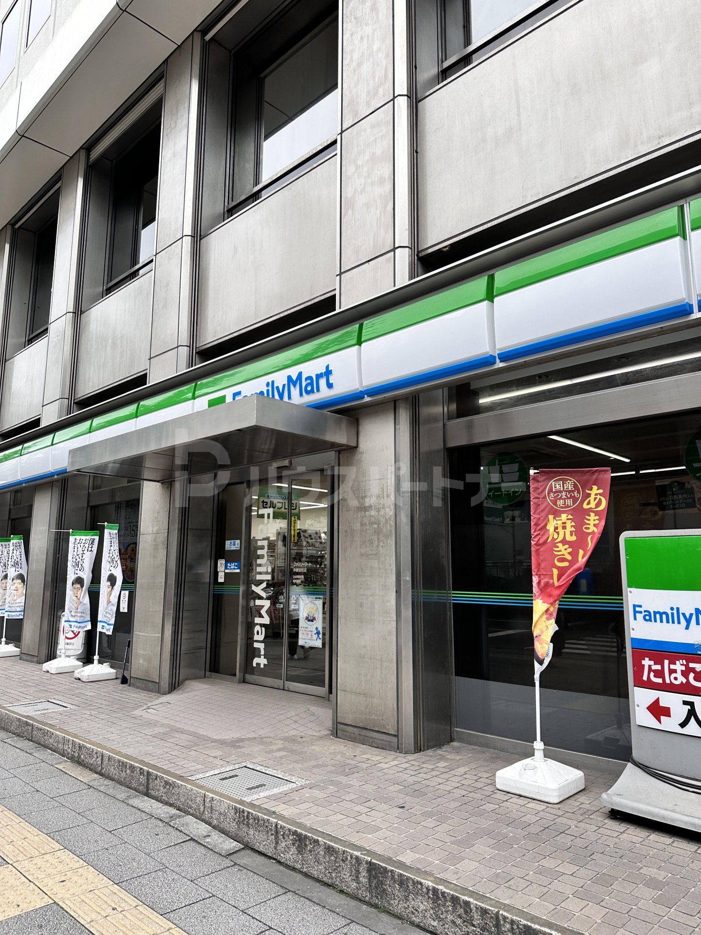 ファミリーマート仲御徒町店 徒歩11分。 840m ファミリーマート仲御徒町店 徒歩11分。 840m