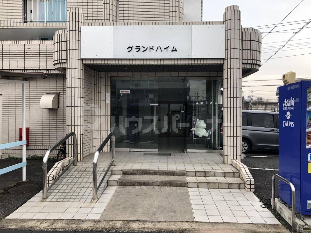 エントランス エントランス