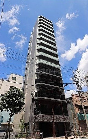 ルジェンテ・バリュ上野根岸の外観