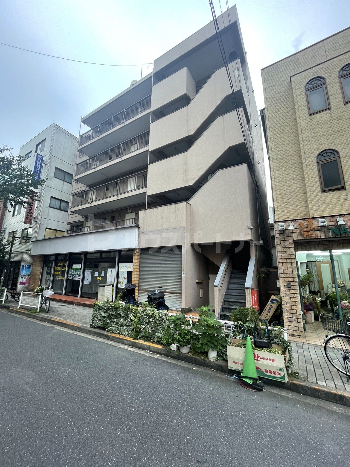 千葉マンションの外観