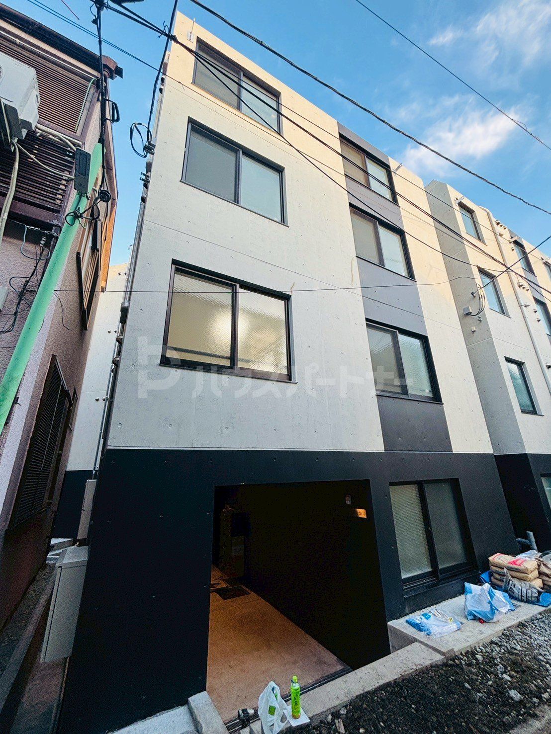 Residence 南千住の外観