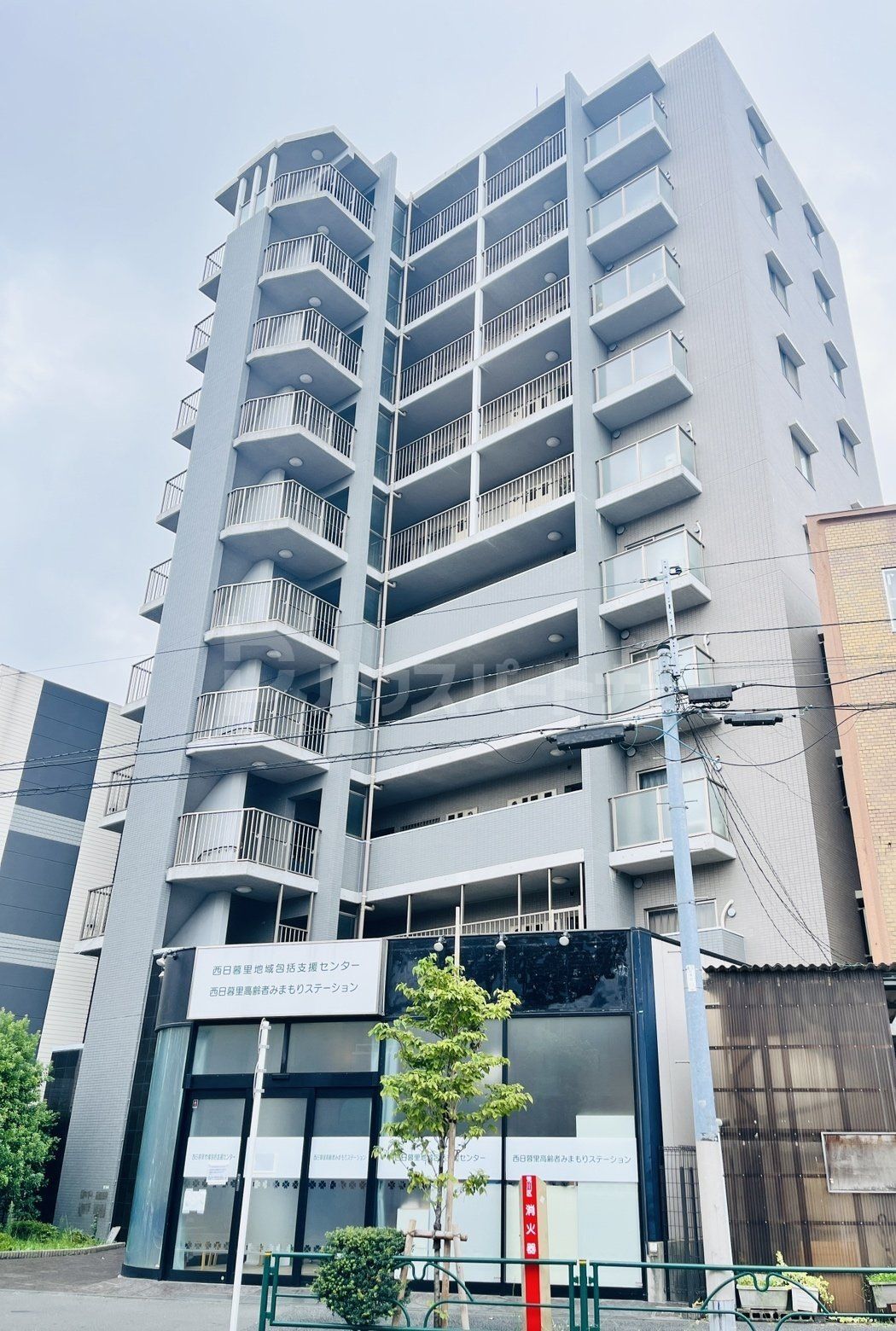 プライムアーバン西日暮里の外観