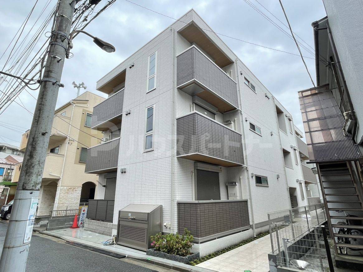 セレスティア荒川の外観