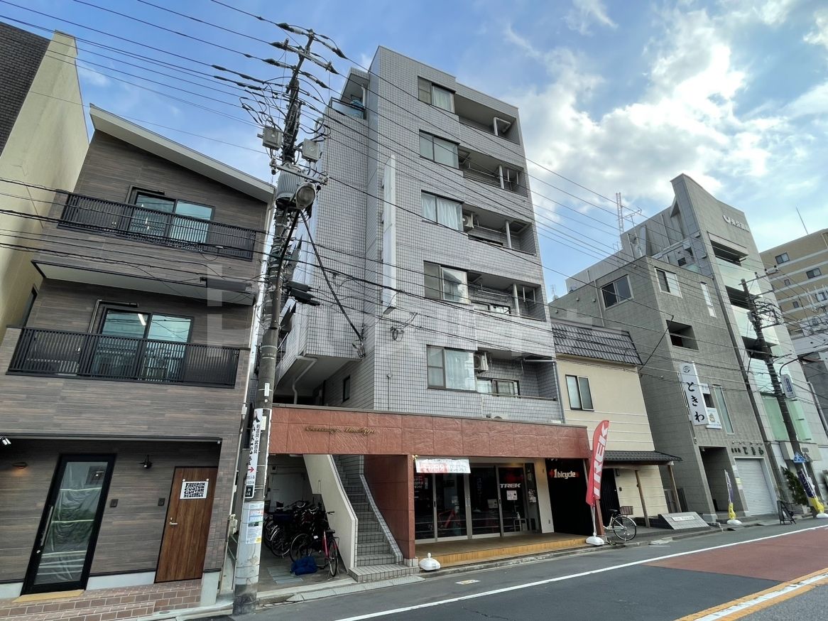 センチュリー町屋の外観