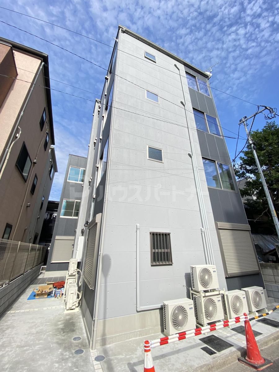 グランクオール町屋レジデンスの外観