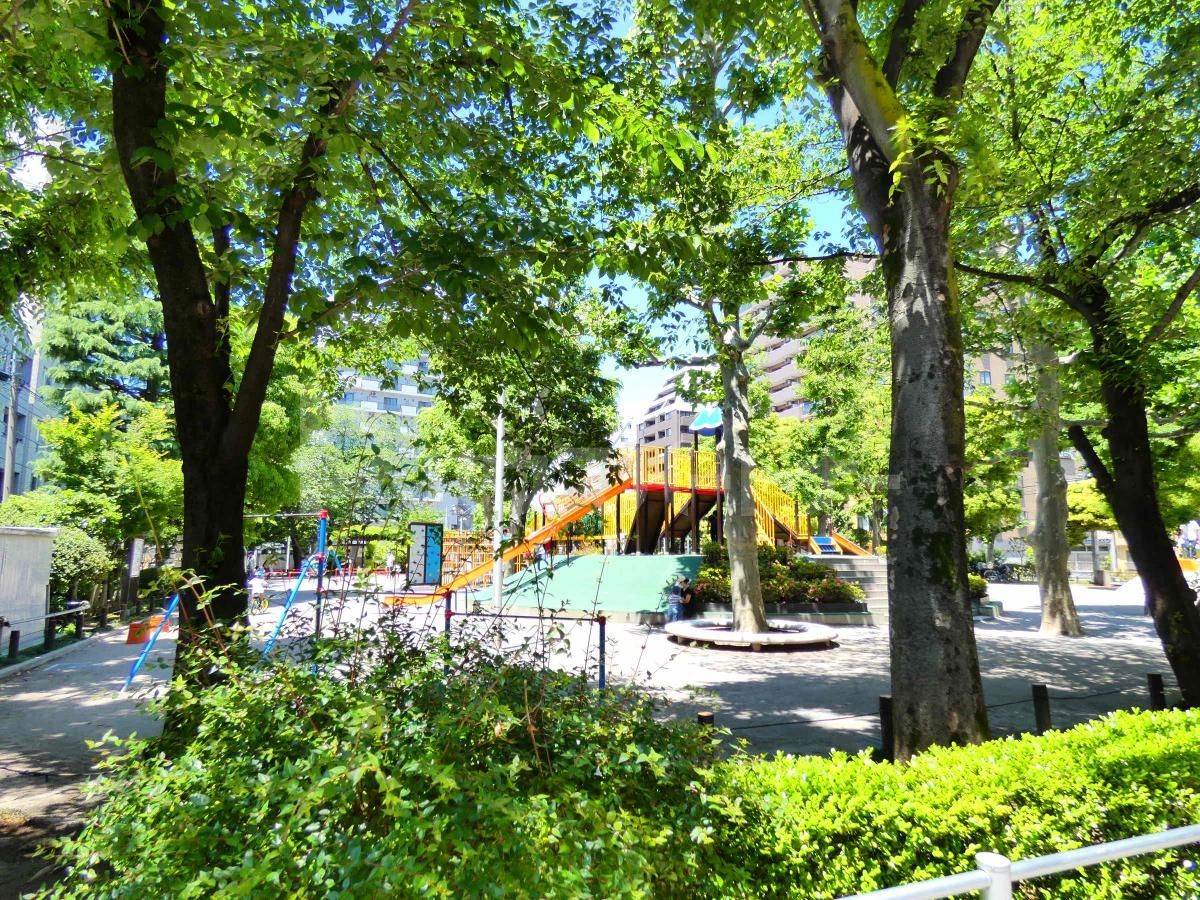 区立入谷南公園 徒歩11分。 810m 区立入谷南公園 徒歩11分。 810m