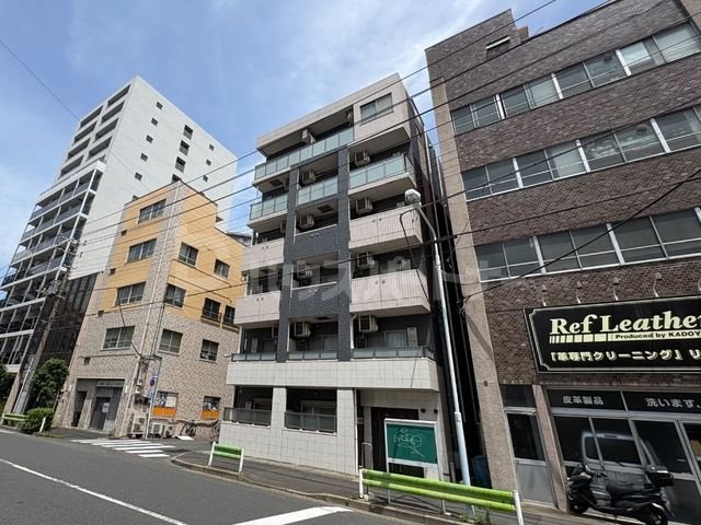 アローネ浅草の外観