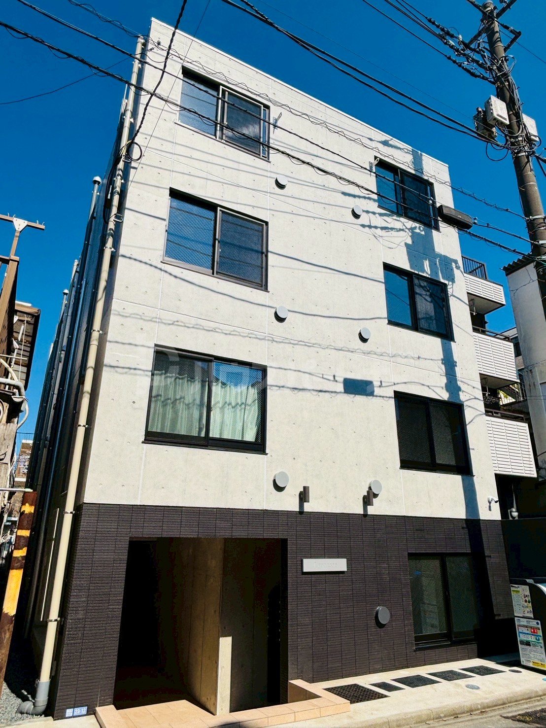 LYONESSの外観 LYONESSの外観