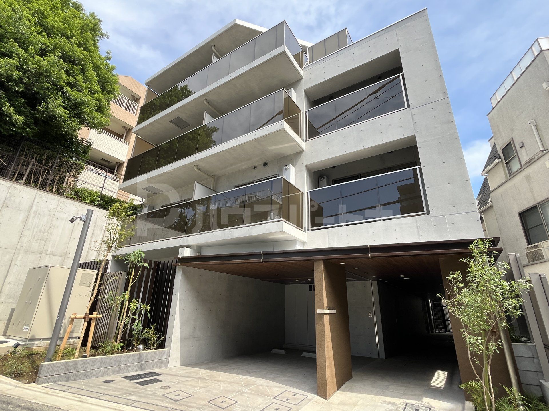 ルミーク文京千石の外観