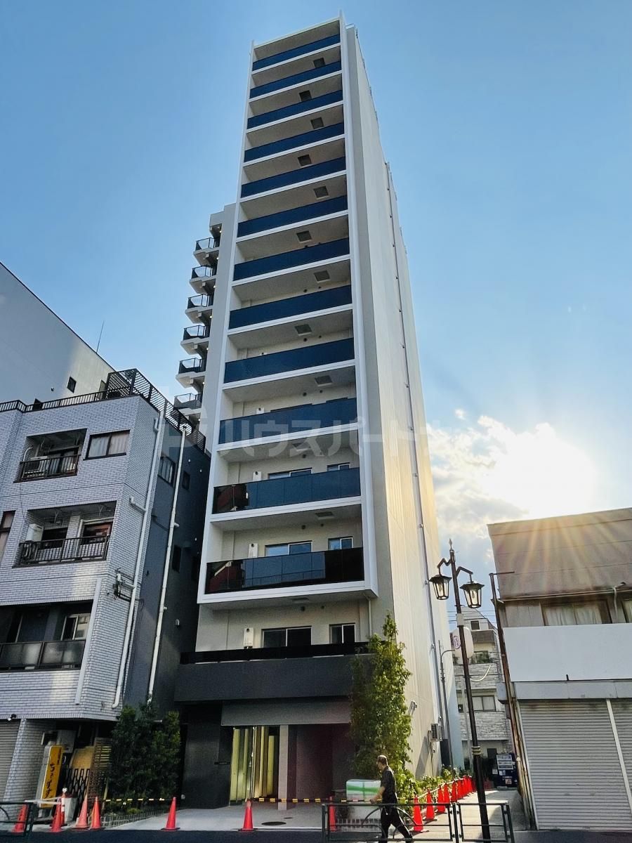 プラウドフラット日暮里の外観