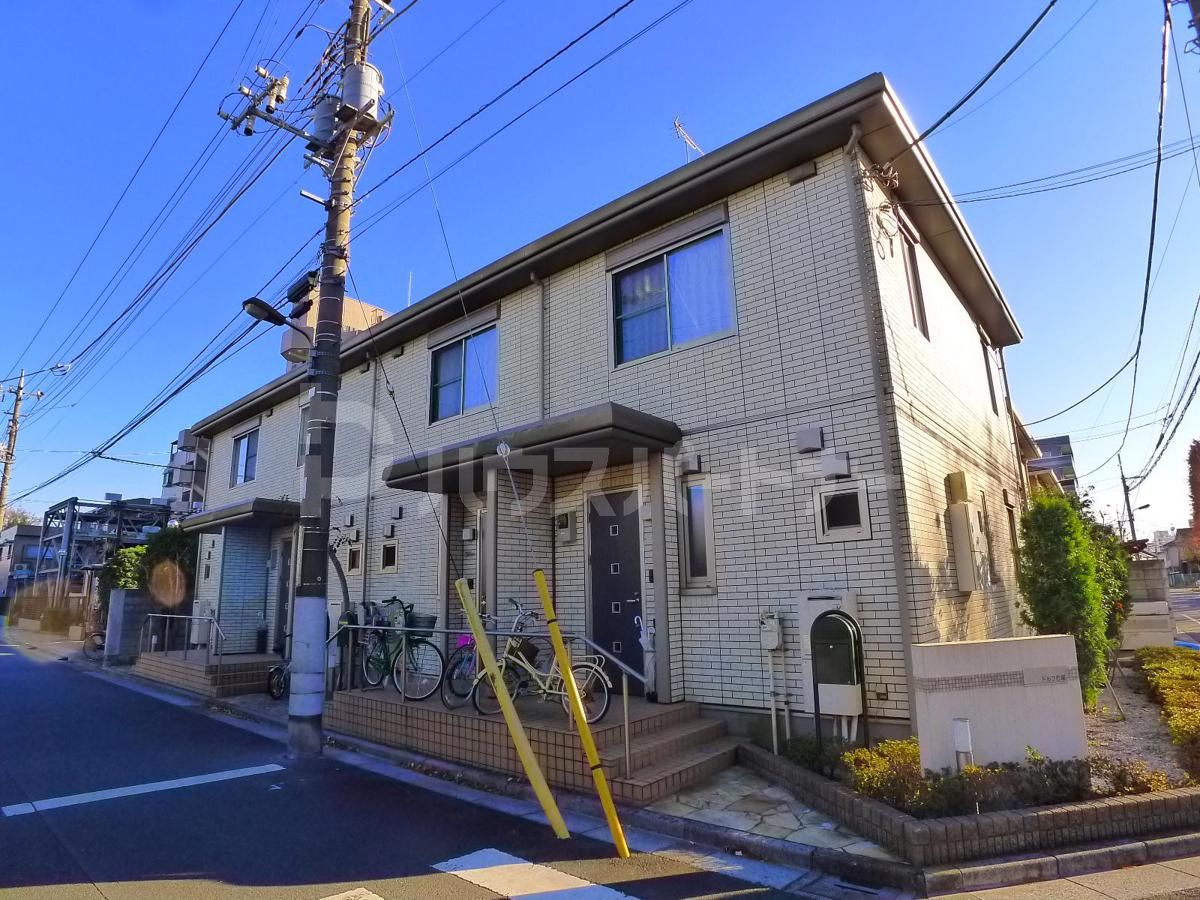 ドルフ石塚の外観