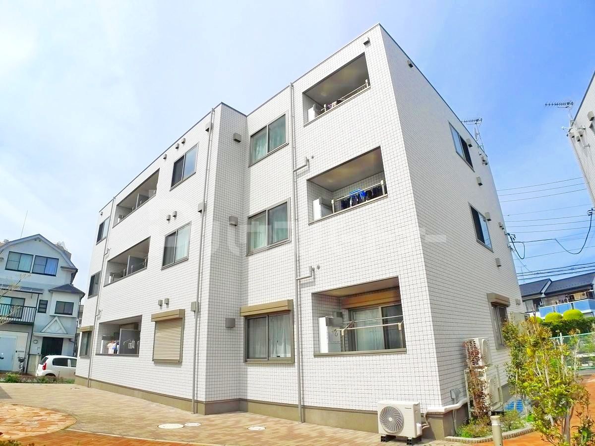 ラシーネ扇アイリスの外観