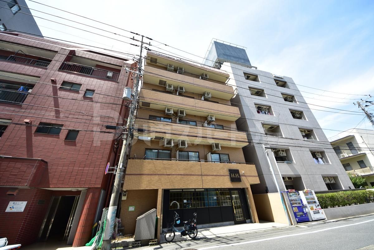 船橋市本郷町の賃貸マンションの外観