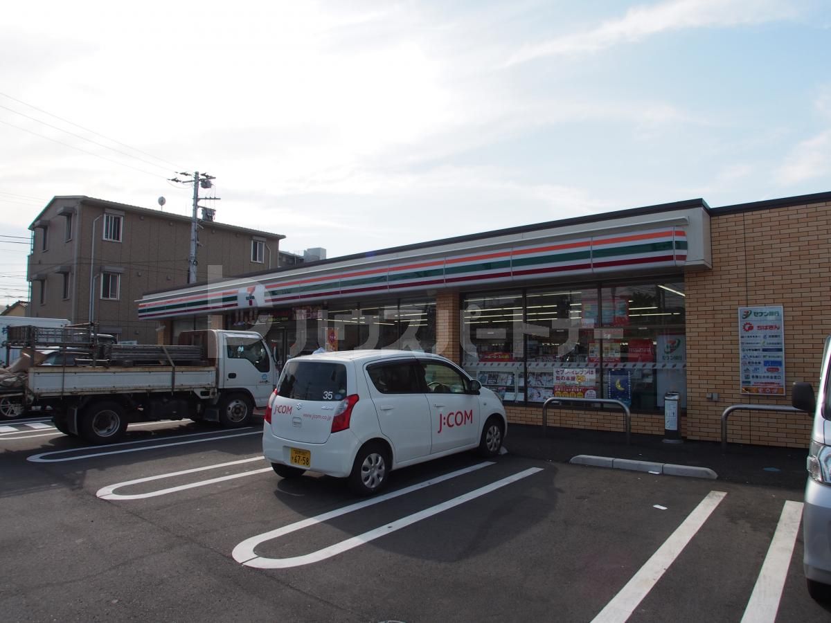 セブンイレブン市川二俣1丁目店 徒歩2分。 140m セブンイレブン市川二俣1丁目店 徒歩2分。 140m