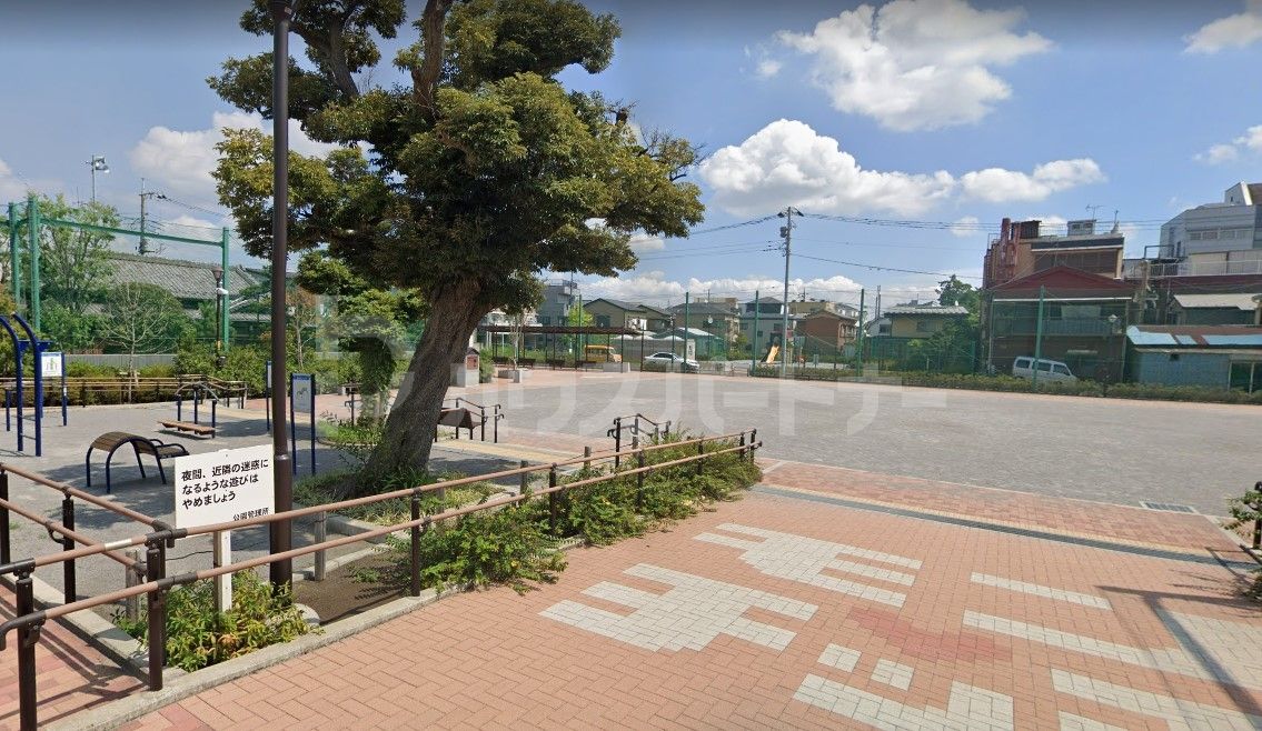 モンチッチ公園 徒歩12分。 890m モンチッチ公園 徒歩12分。 890m