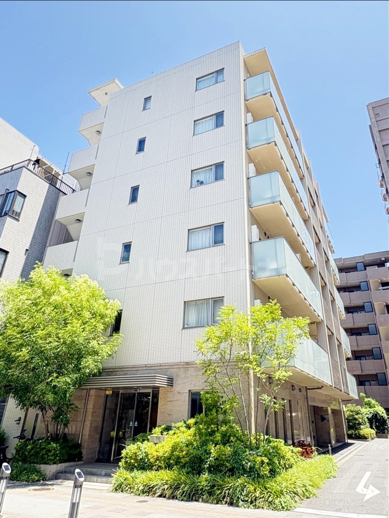 HOUSE PLUS ONEの外観
