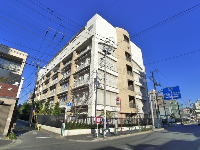 江東区立第一大島小学校 徒歩4分。 300m 江東区立第一大島小学校 徒歩4分。 300m