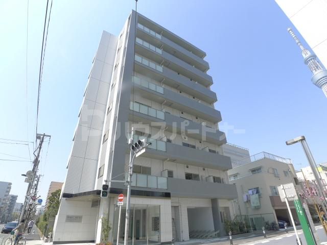 ディアレイシャス押上タワービュー通りの外観