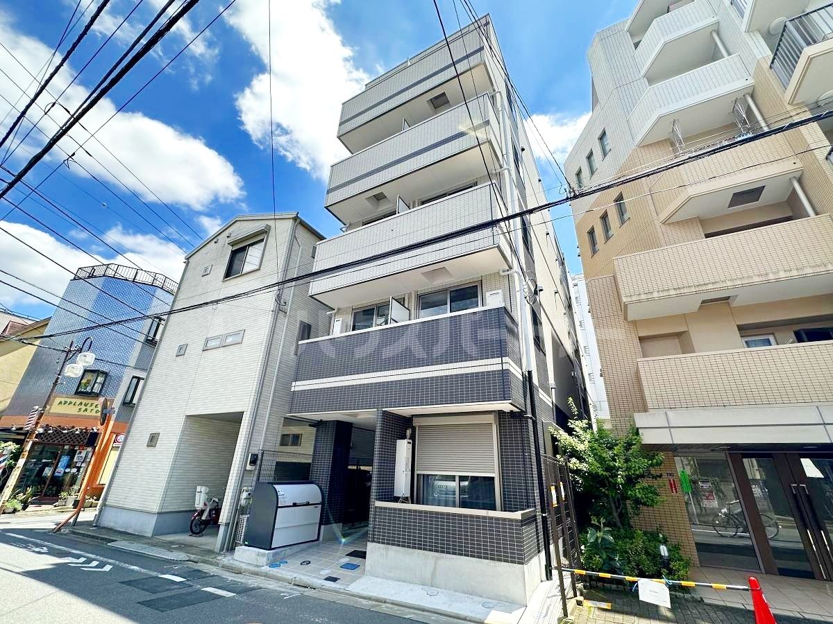 HIROAD大島の外観