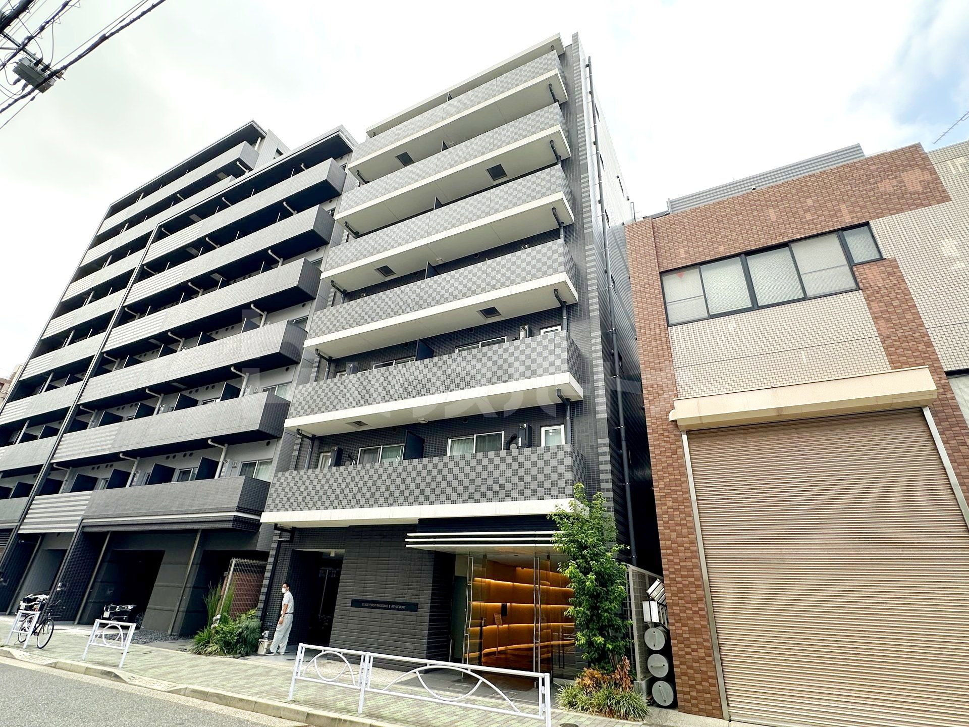 ステージファースト両国IIアジールコートの外観