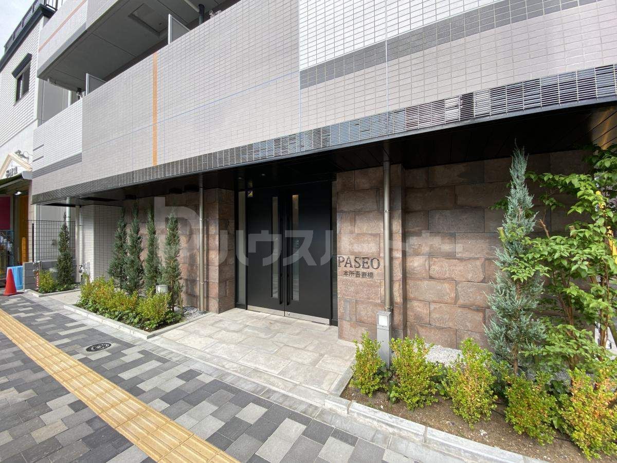 エントランス エントランス