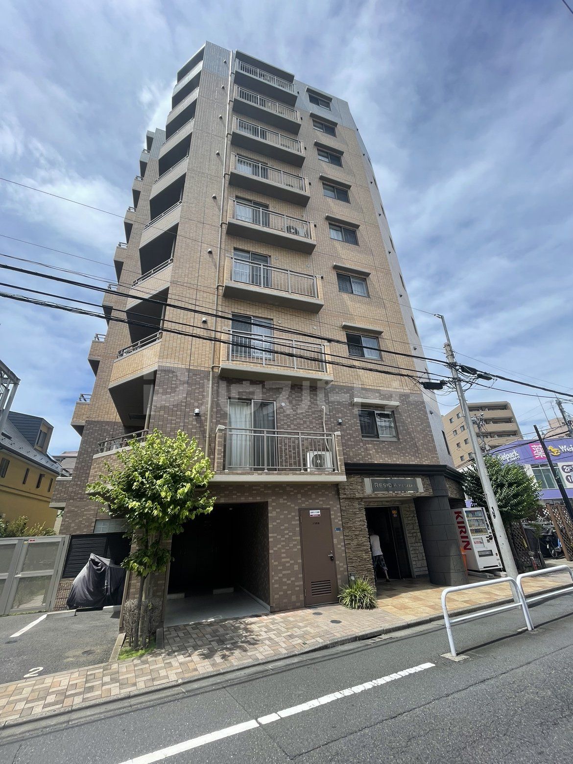 レジディア根岸の外観