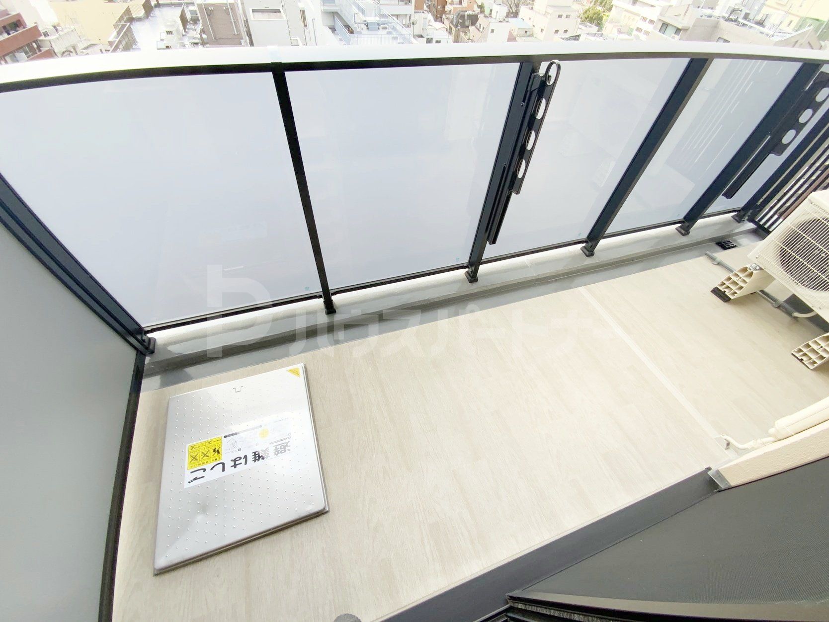 バルコニー バルコニー