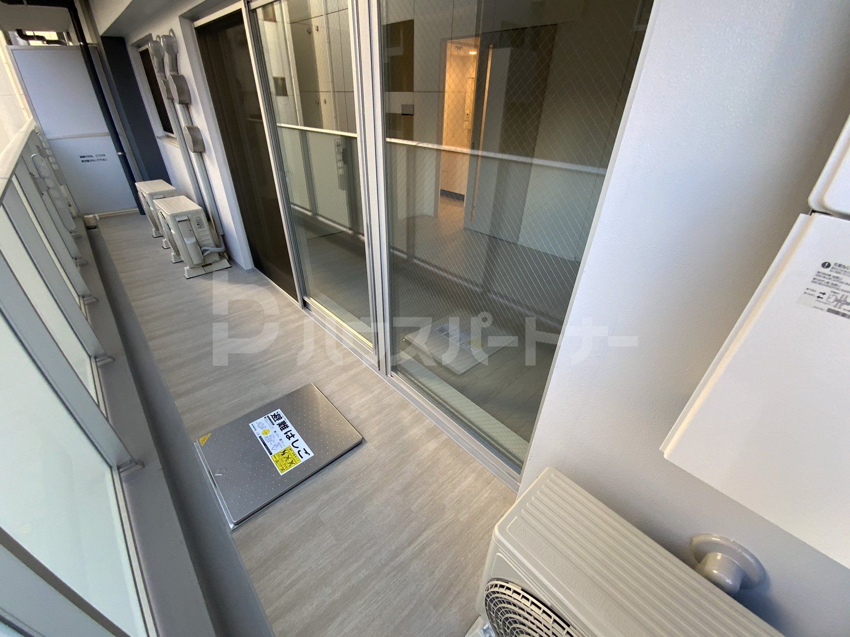 バルコニー バルコニー