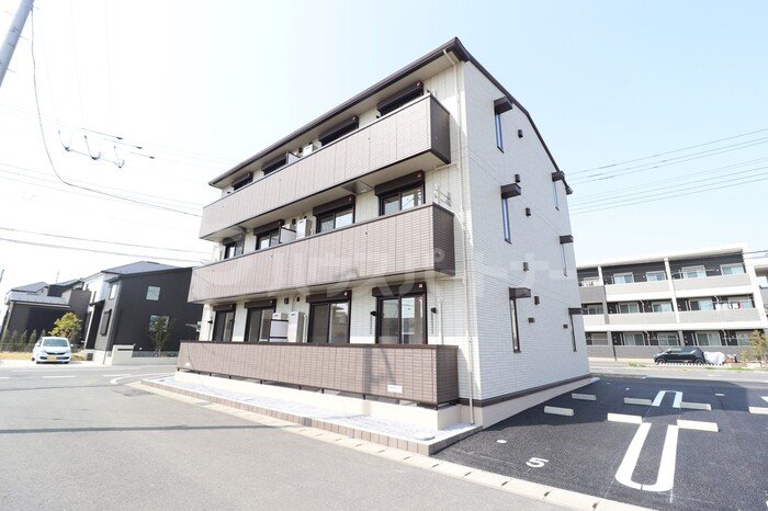 リヴィール　ソワIIIの外観