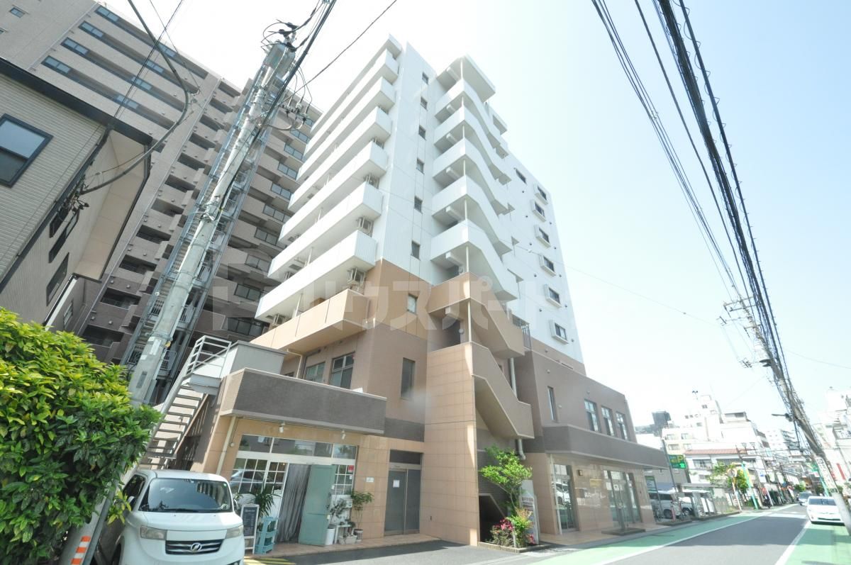 シャトレ草加の外観