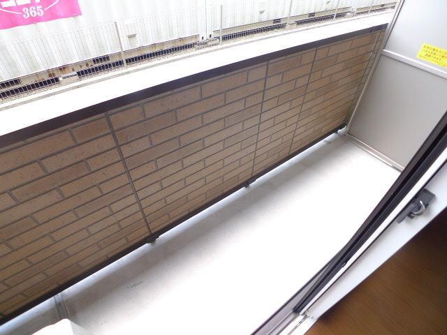 バルコニー バルコニー
