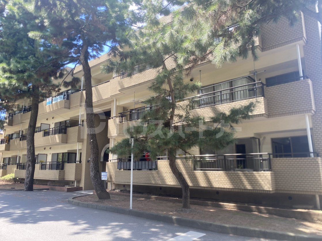 emラフォーレ実籾の外観