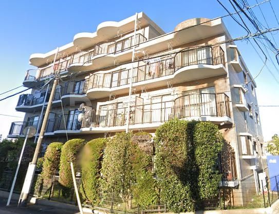 山本マンションの外観
