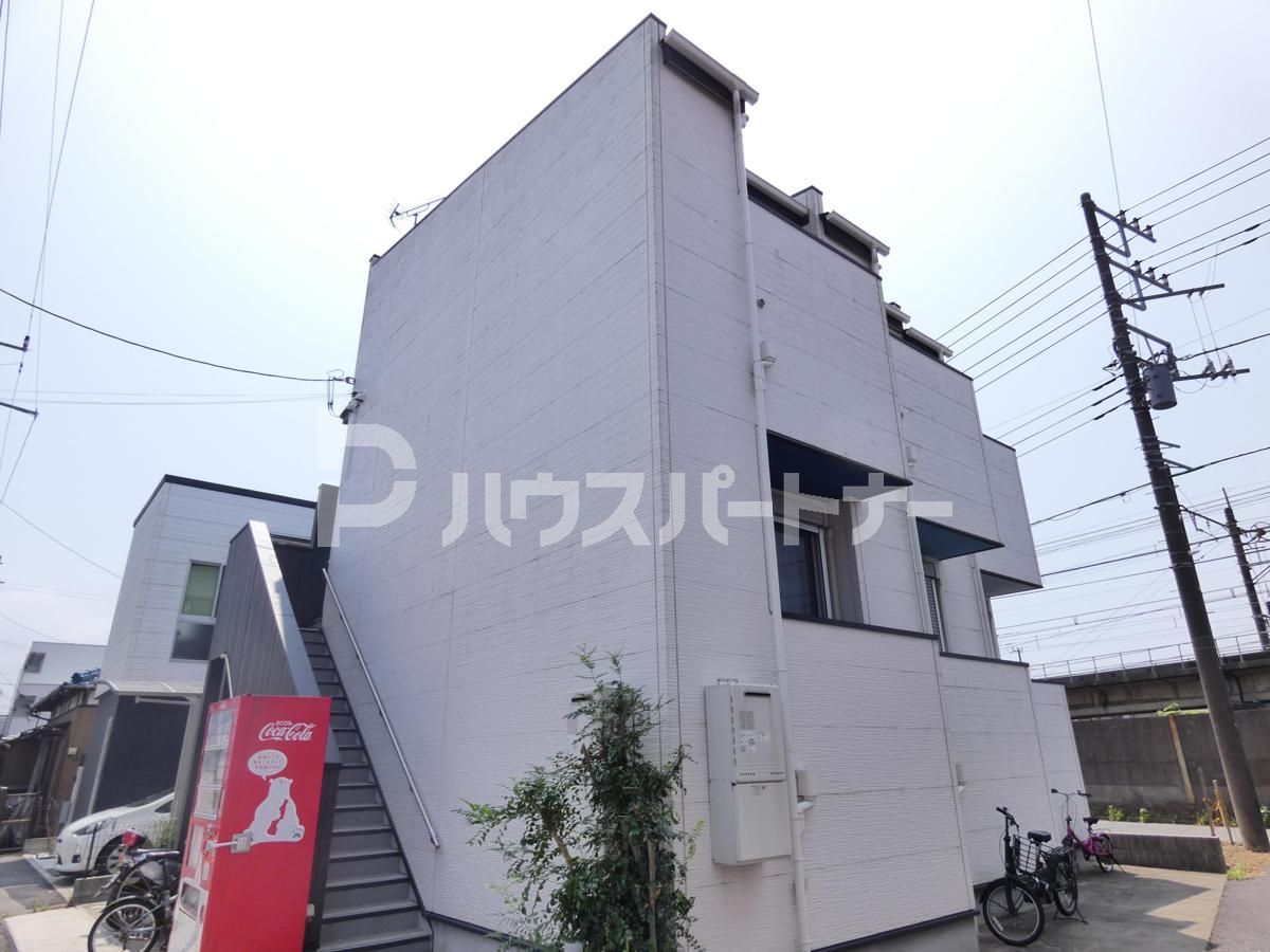 REGIUS幕張の外観