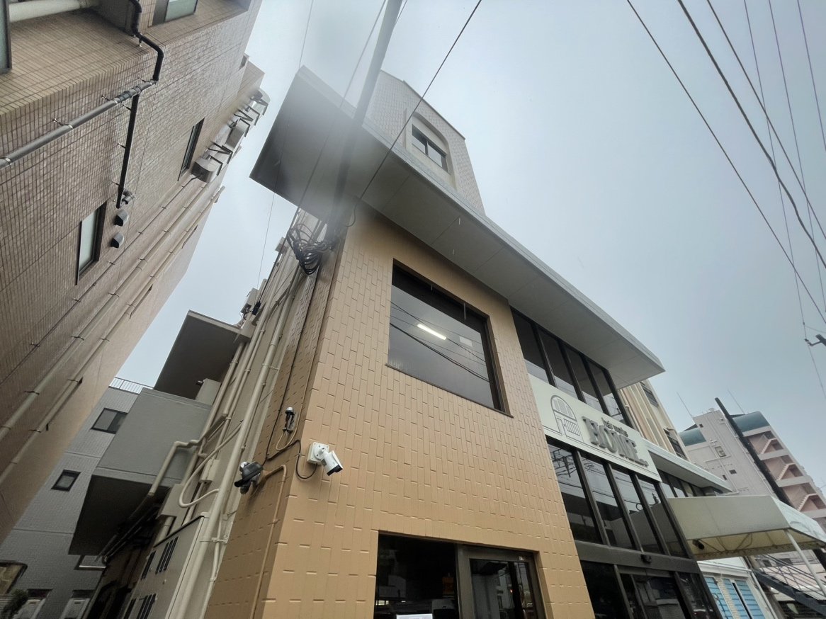 一條ビルの外観