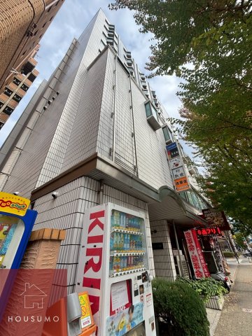 江坂アパートメントの外観