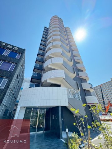 セレニテ新大阪プリエの外観