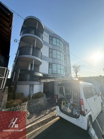 シルクパレスの外観