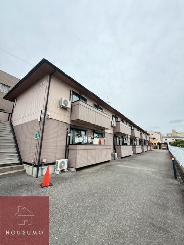 ソレジオ1号館の外観