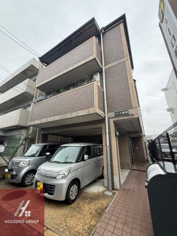 ドミール関大前の外観