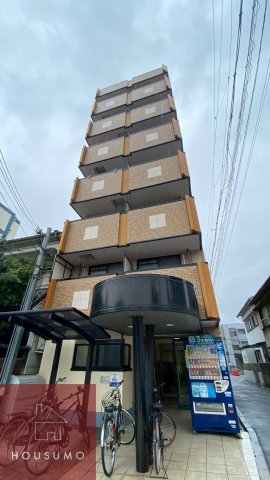 シャルル上新庄の外観