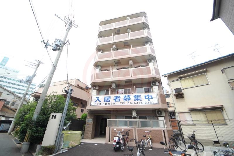 ヴェルドミール小阪の外観