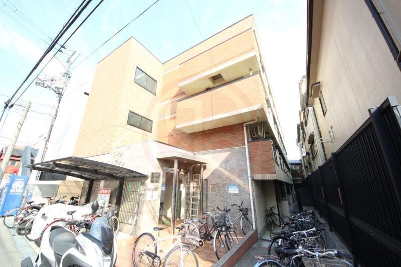 ハイツレバランスの外観