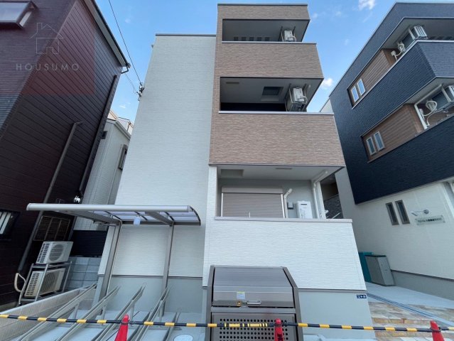 フジパレス俊徳道EASTの外観