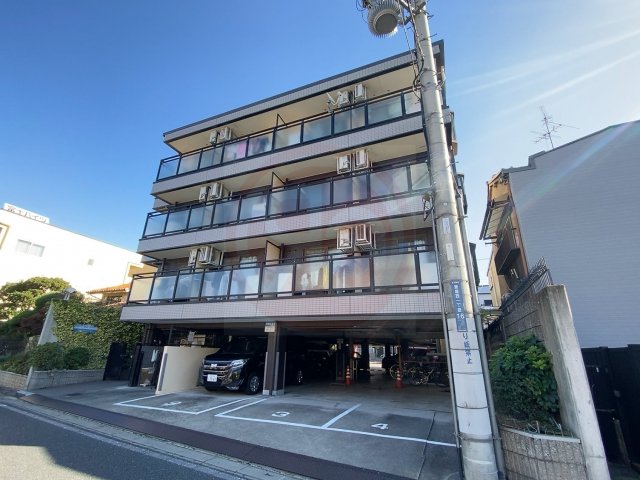 リバーサイドハウス