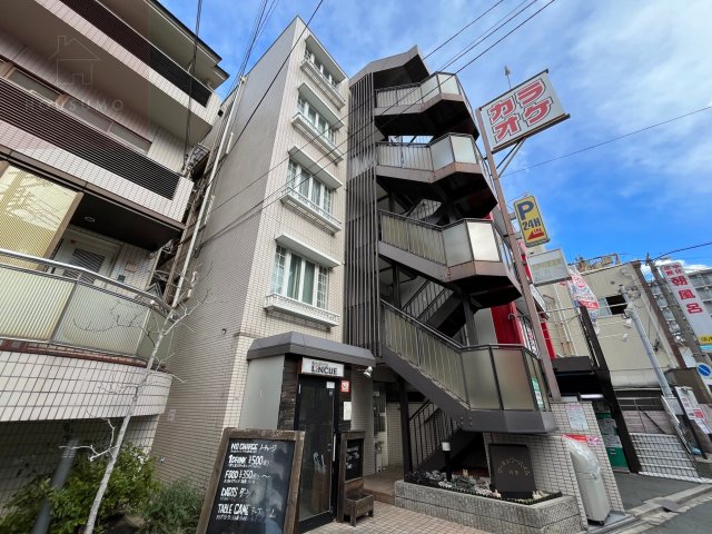 東大阪市御厨南１丁目の賃貸マンションの外観