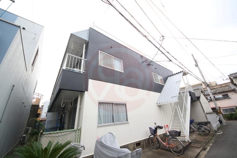 東大阪市小阪本町２丁目の賃貸アパートの外観