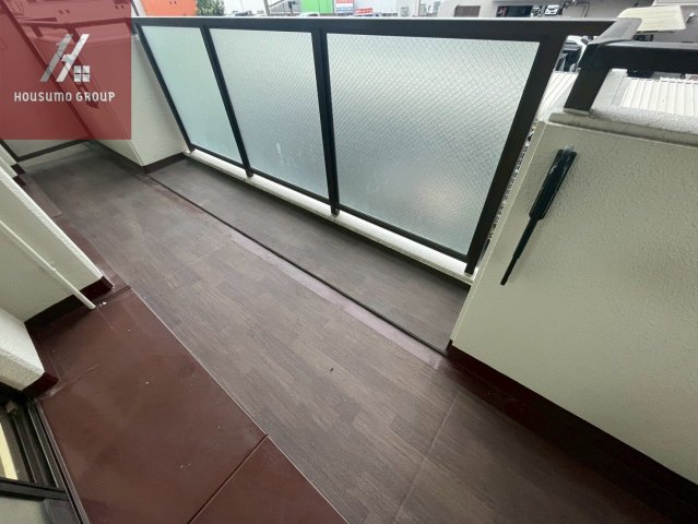 開放的で明るい空間を演出してくれるバルコニーです 開放的で明るい空間を演出してくれるバルコニーです