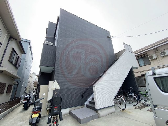東大阪市衣摺２丁目の賃貸アパートの外観
