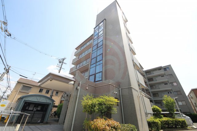 東大阪市柏田東町の賃貸マンションの外観